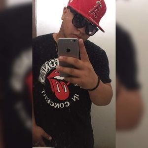 Meet your Posher, Max